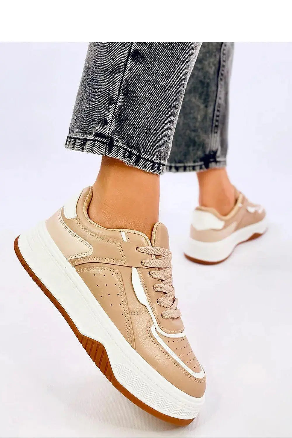 Sport Shoes model 192181 Inello  Adomoo