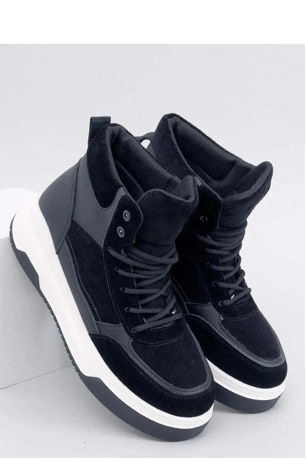 Sport Shoes model 193305 Inello  Adomoo