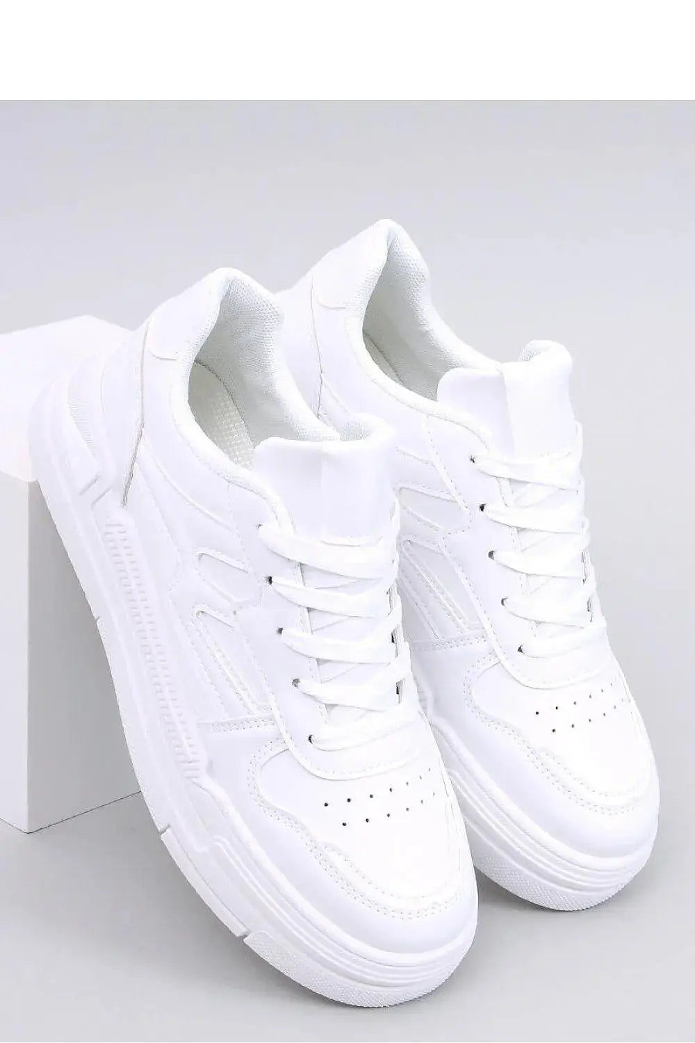 Sport Shoes model 193385 Inello  Adomoo