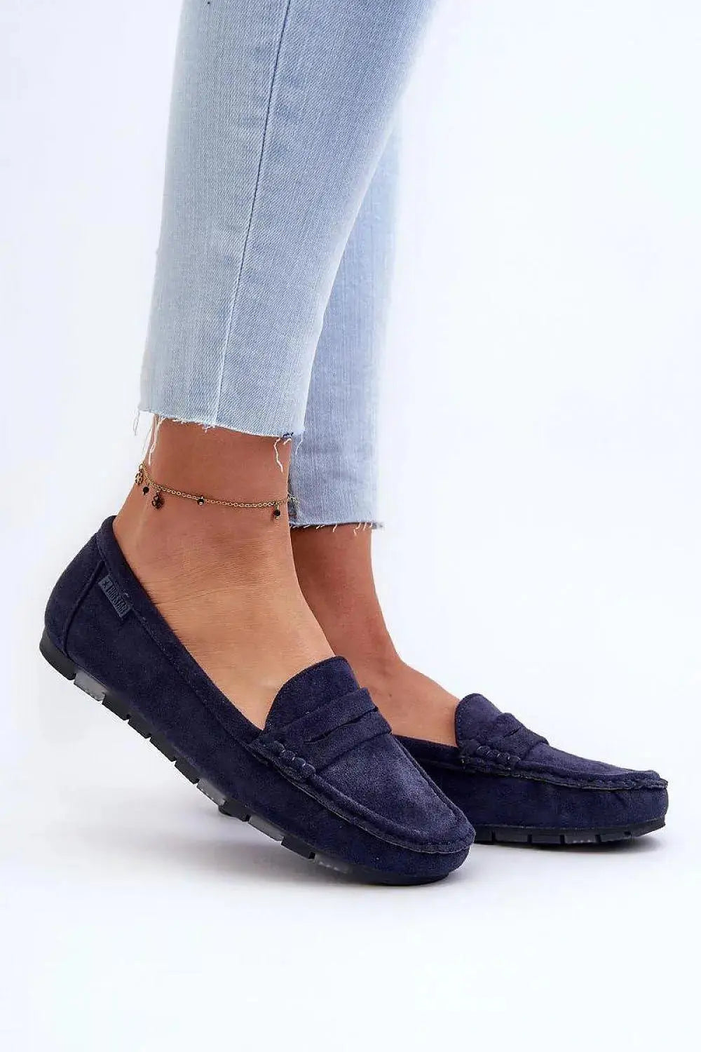 Step in style Women's moccasins from the BIG STAR brand  Adomoo