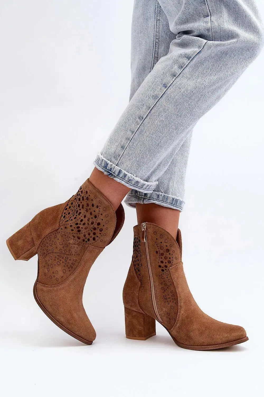 Step in style women's heeled boots were made of natural suede  Adomoo
