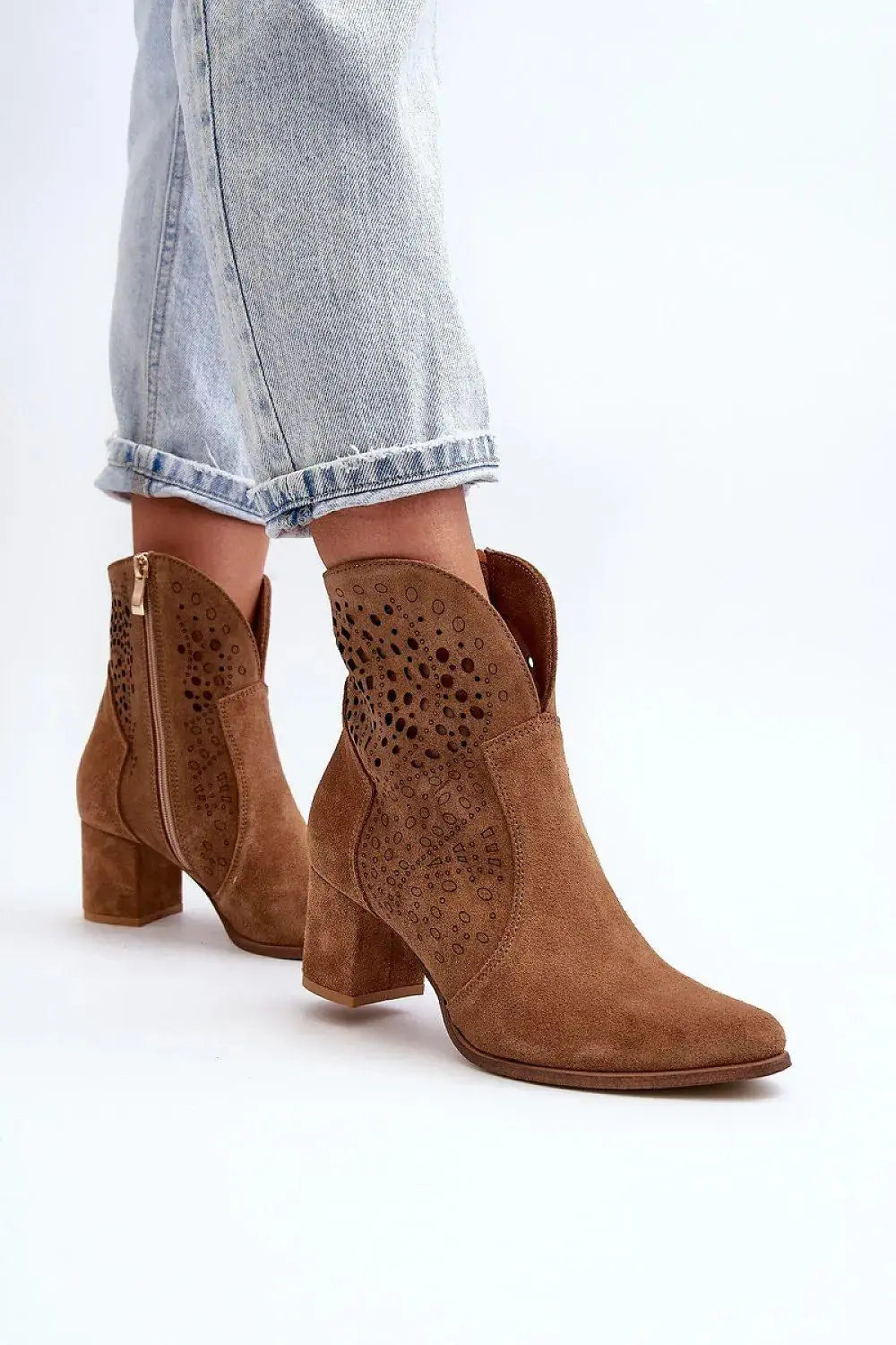 Step in style women's heeled boots were made of natural suede  Adomoo