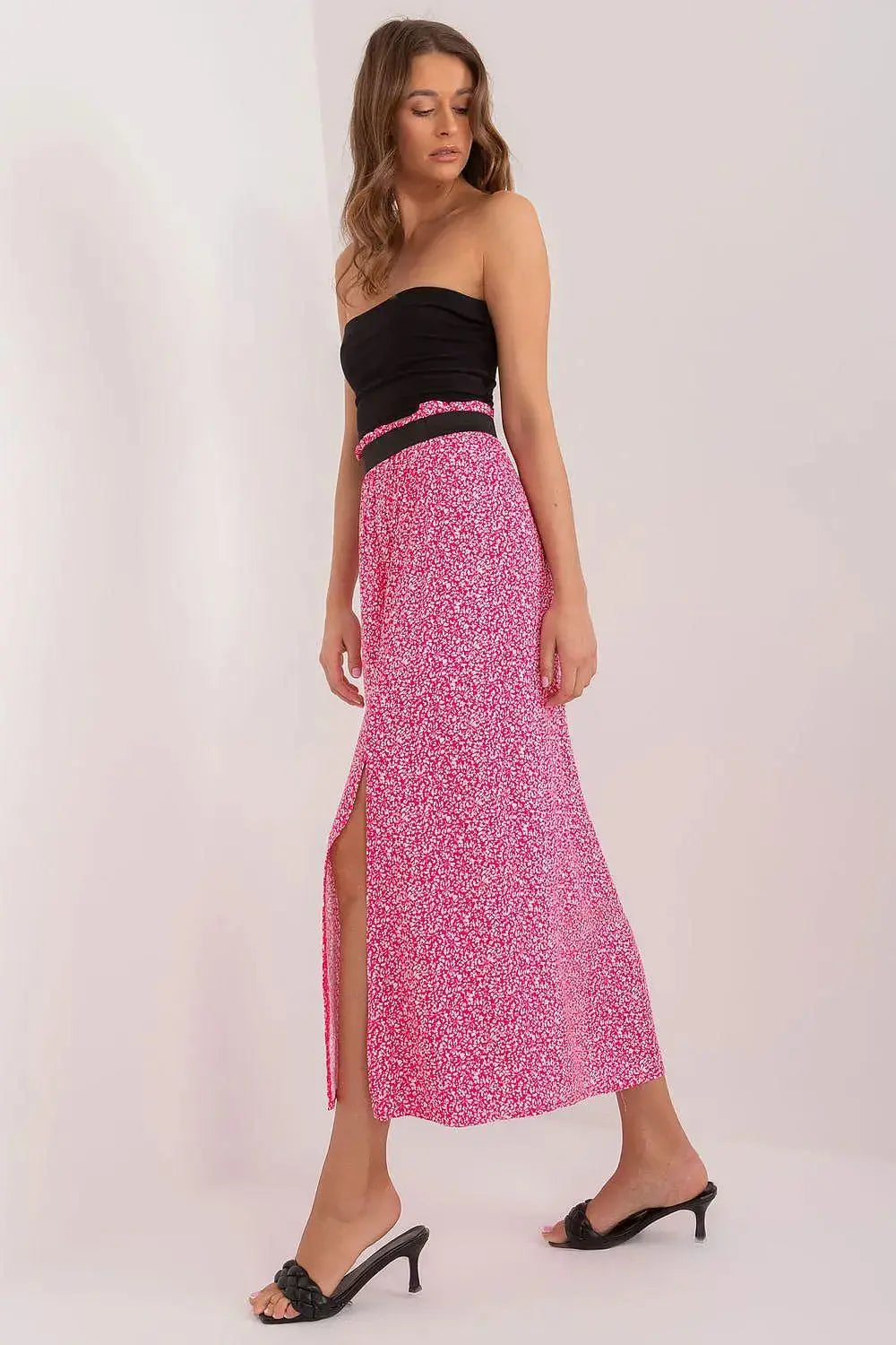 Sublevel stylish long skirt  Adomoo