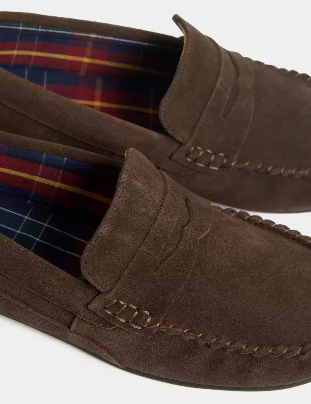 Suede Slippers with Freshfeet™  Adomoo