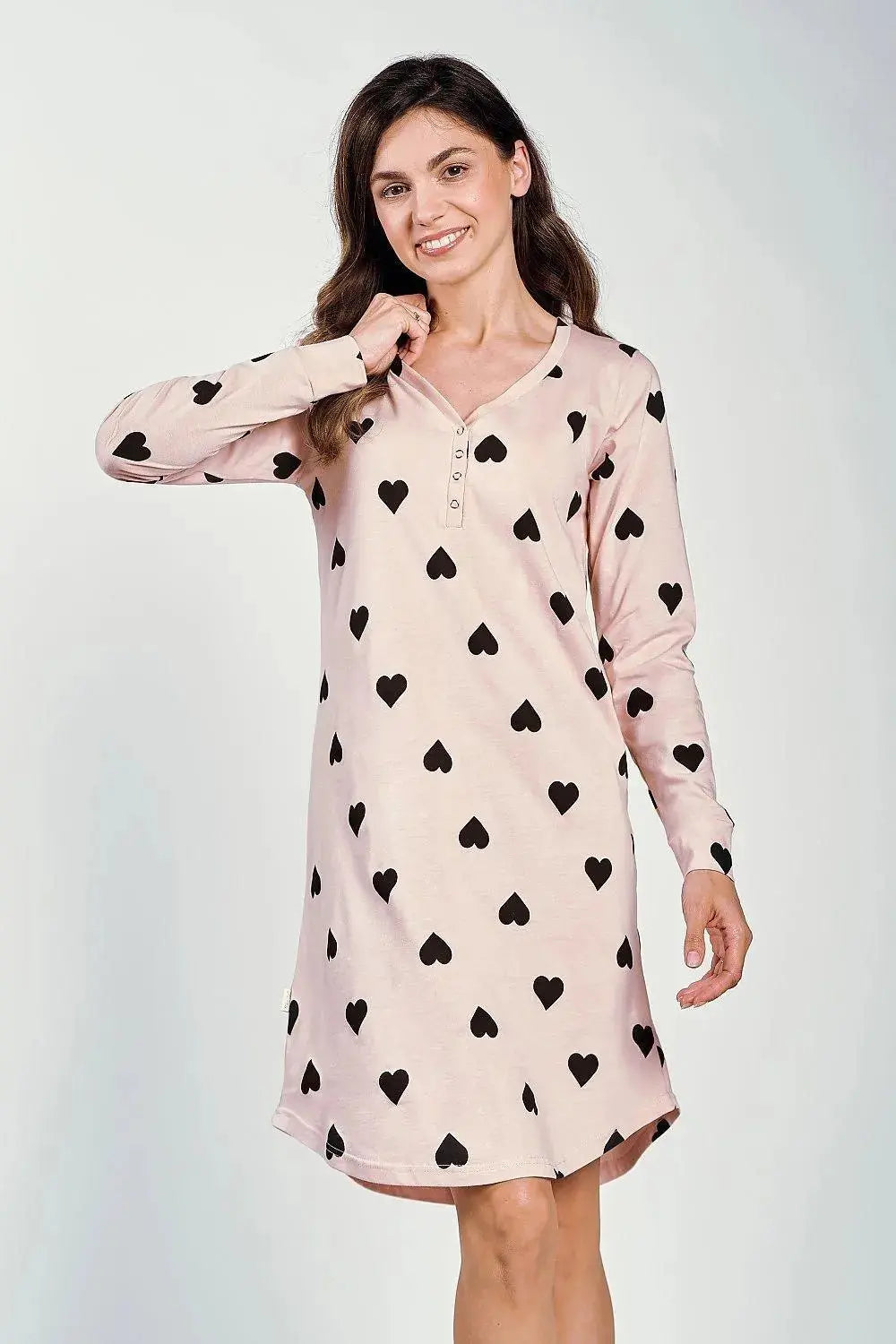 Taro V neckline and loose  nightgown  Adomoo