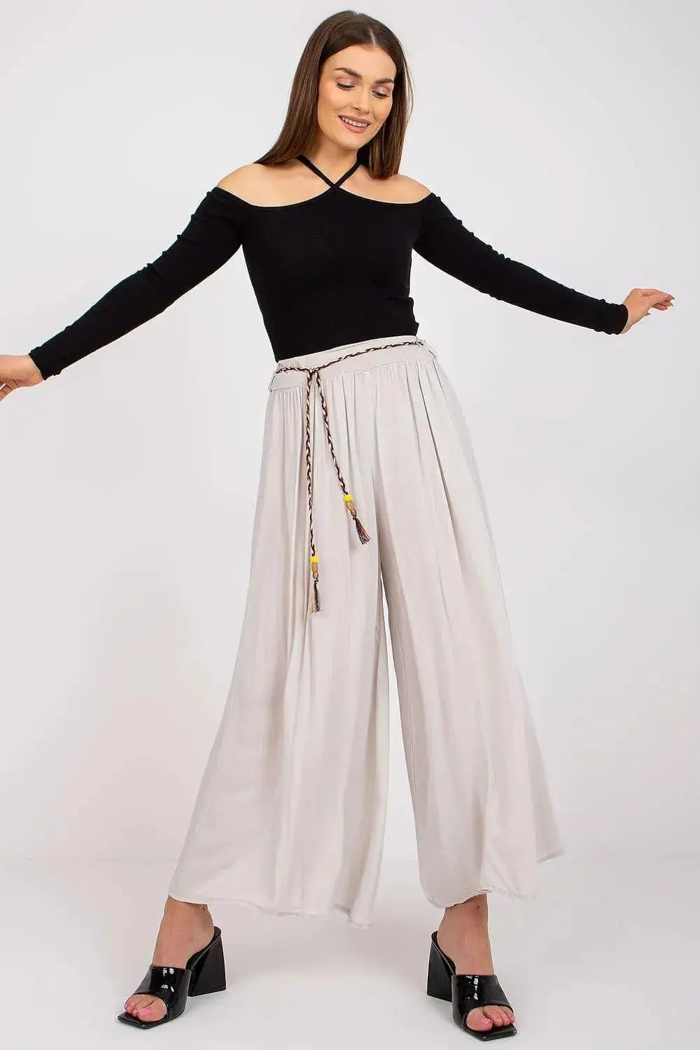 Women trousers model 196768 Och Bella  Adomoo