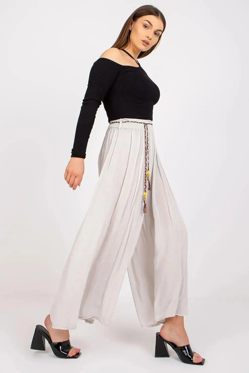 Women trousers model 196768 Och Bella  Adomoo