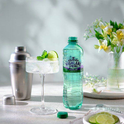 Highland Spring Sparkling Spring Water 500ml (24 x 500ml)