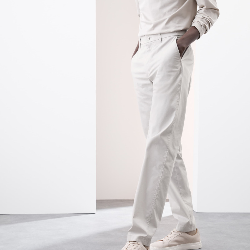 Regular Fit Super Lightweight Chinos