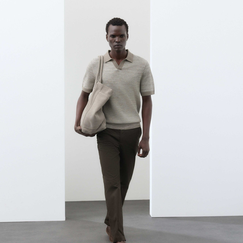 Regular Fit Super Lightweight Chinos