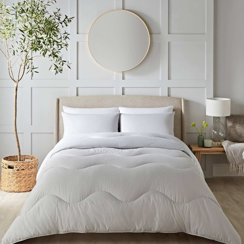 Seersucker 10.5 Tog Coverless Duvet Set